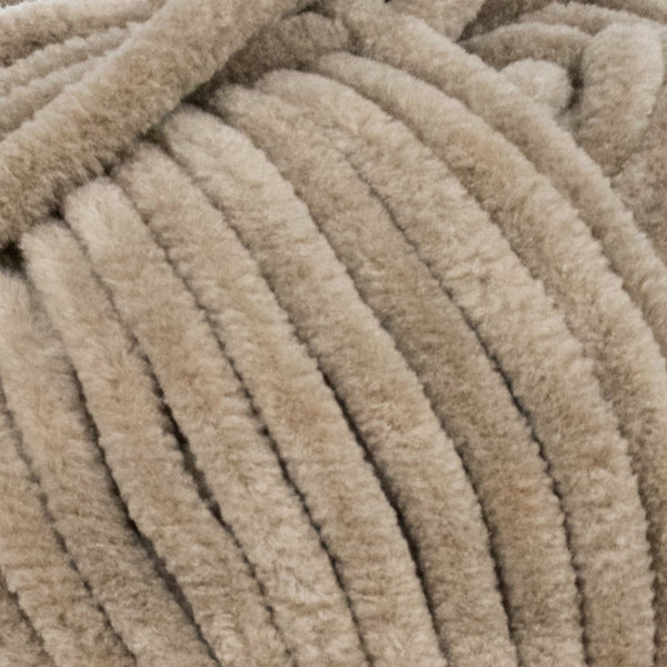 Kadife Örgü İpi 50gr %100 Polyester Yumuşak Pofuduk Vizon